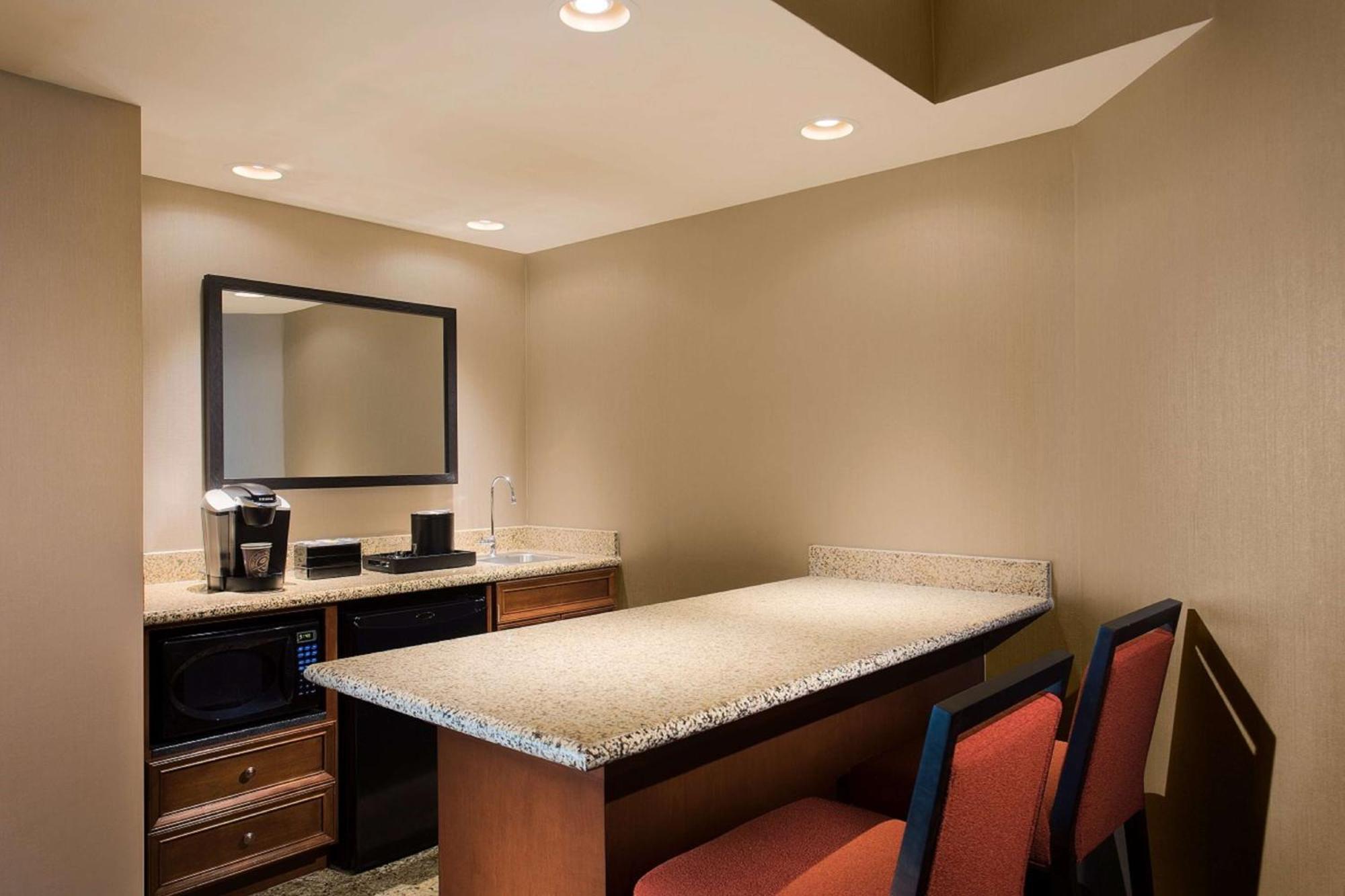 Embassy Suites By Hilton Dallas Frisco Hotel & Convention Center Extérieur photo
